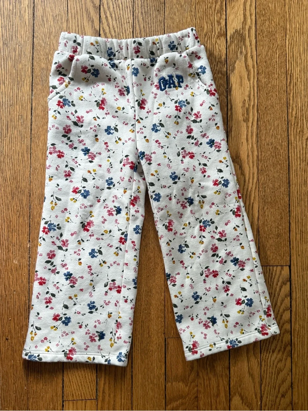 Gap Kids White Floral Sweat Pants - Size 4